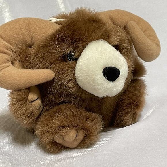 Cushy Critter Collection "Boulder" the Big Horn Sheep, NWT - Picture 12 of 12